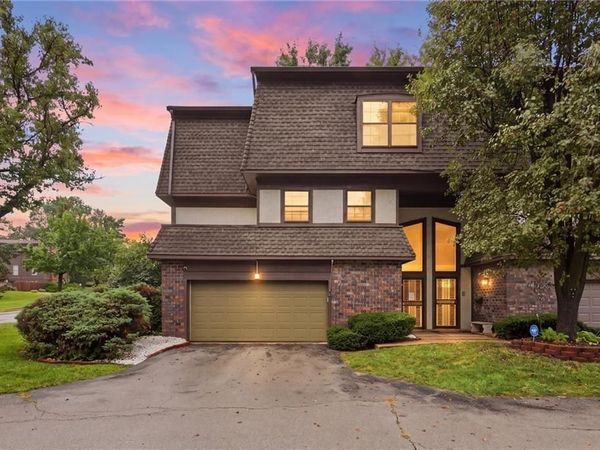 10162 Locust Street, Unit 8, Kansas City, MO 64131