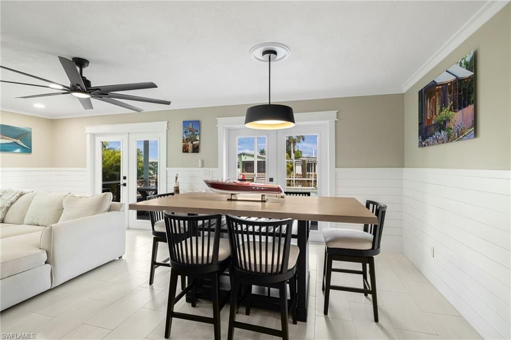 2574 Bayshore Dr, Matlacha, FL 33993 Photo