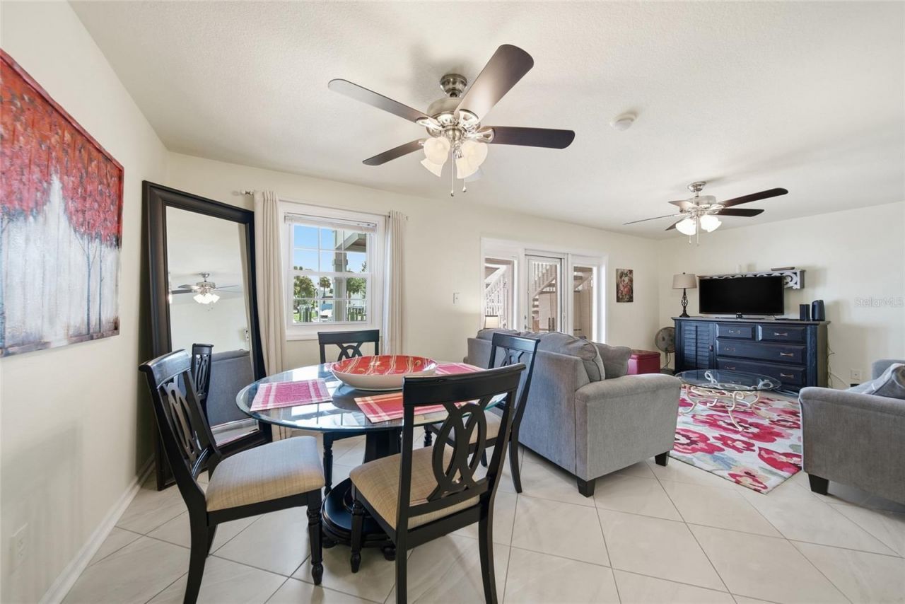 5092 Beach Drive Se, Unit A, Saint Petersburg, FL 33705 Photo