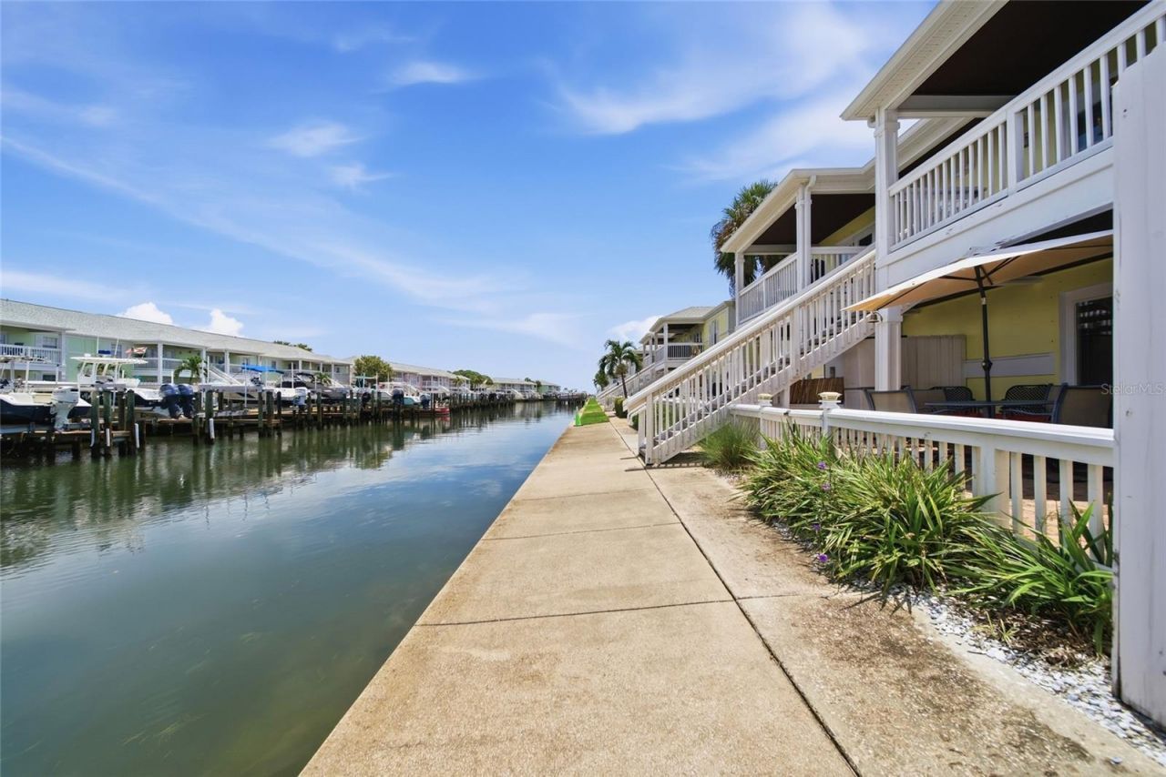 5092 Beach Drive Se, Unit A, Saint Petersburg, FL 33705 Photo