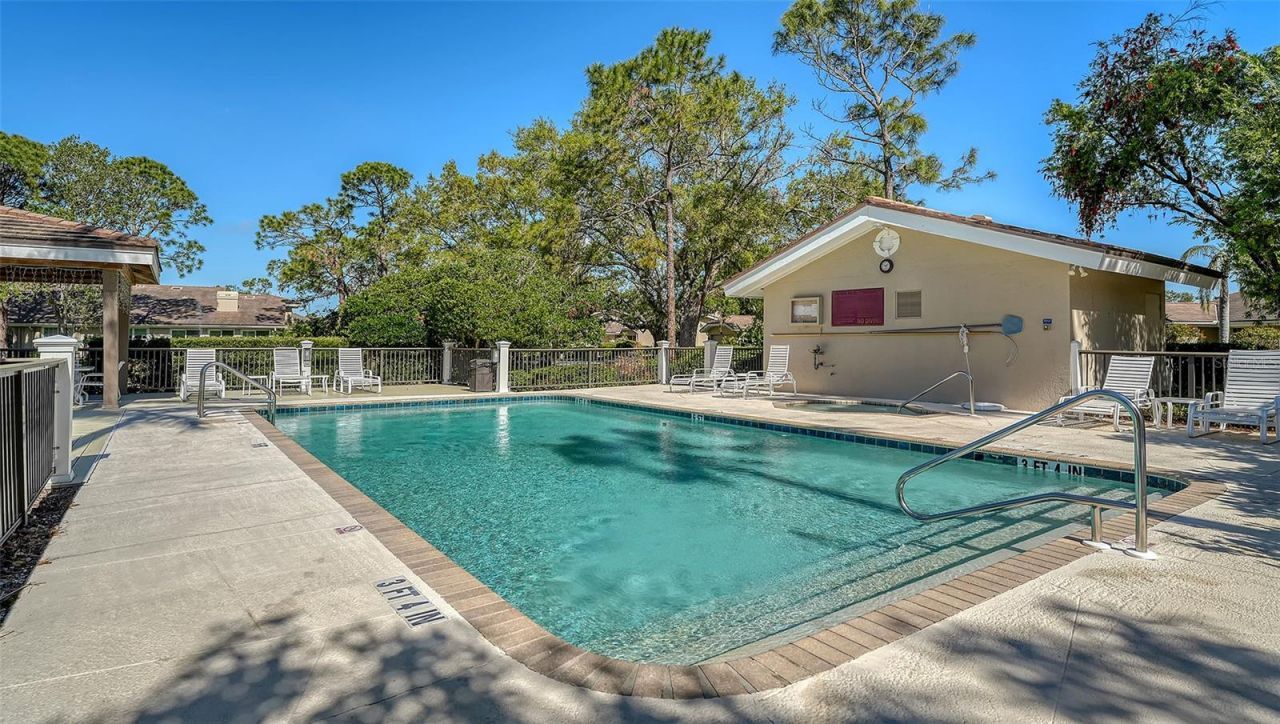 4060 Penshurst Park, Sarasota, FL 34235 Photo