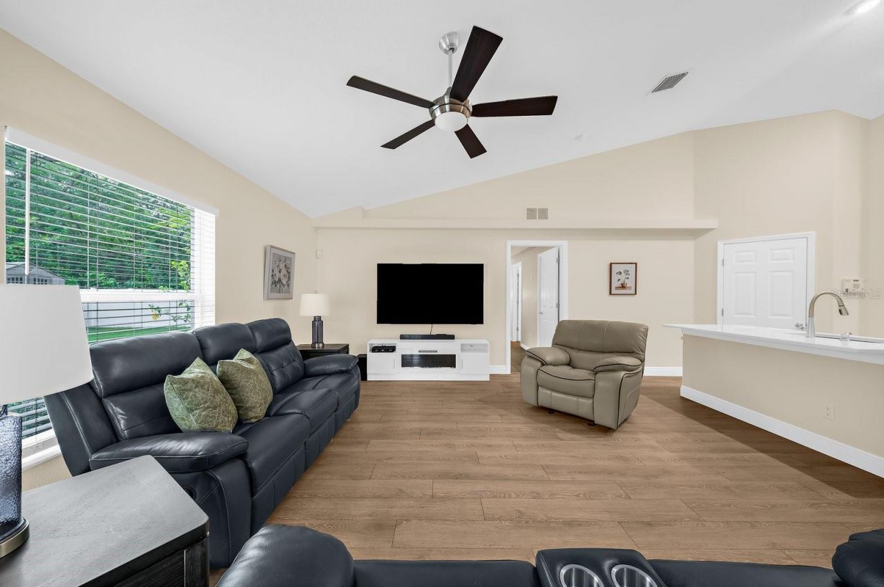5022 20th Street Court E, Bradenton, FL 34203 Photo