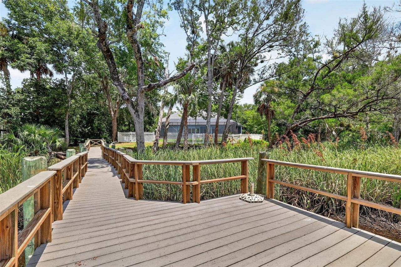 720 Northwest Snug Harbor Road, Crystal River, FL 34428 Photo