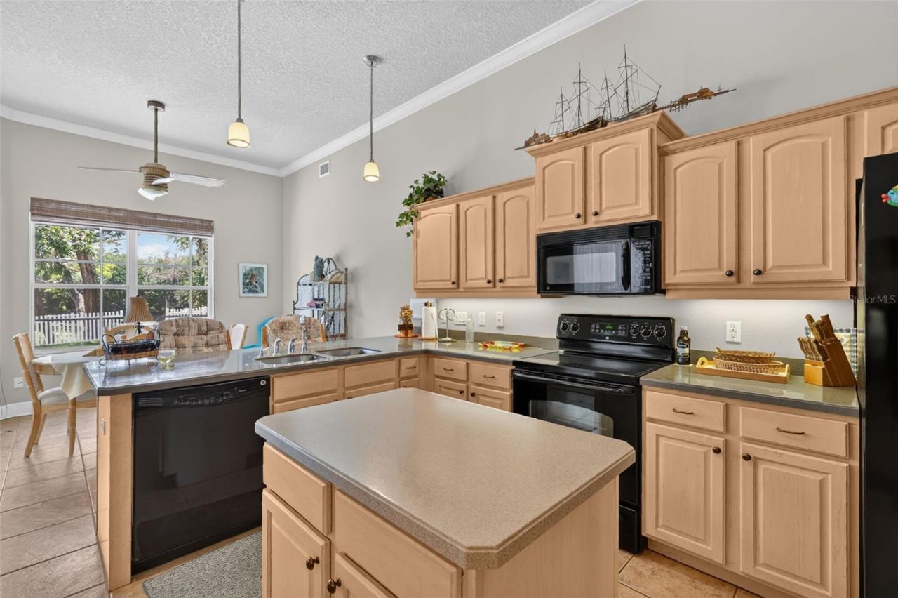 720 Northwest Snug Harbor Road, Crystal River, FL 34428 Photo