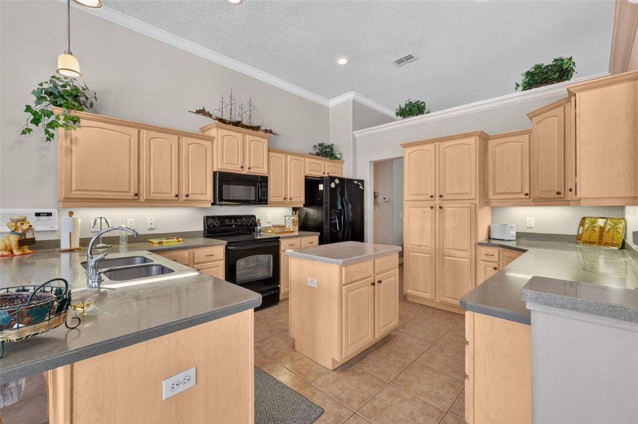 720 Northwest Snug Harbor Road, Crystal River, FL 34428 Photo