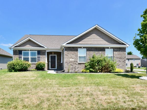 6768 Birmingham Avenue , McCordsville, IN 46055