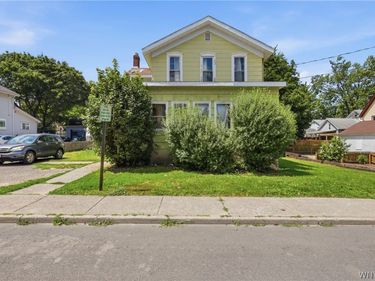 16 Park Place, Lockport, NY 14094