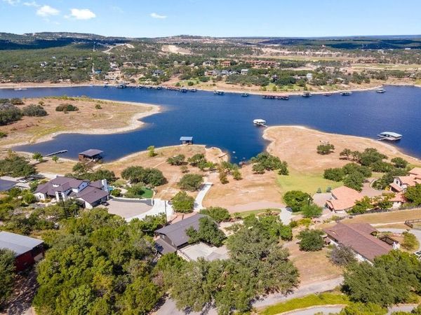 19833 Lakehurst LOOP, Spicewood, TX 78669