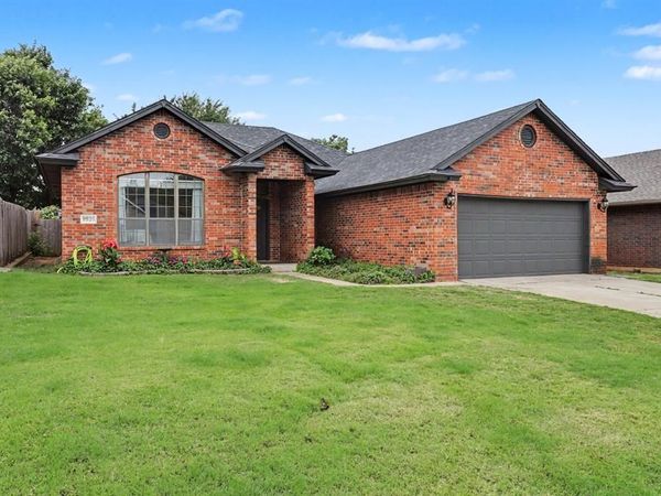9920 Fox Fair, Midwest City, OK 73130