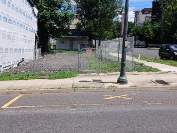 249 251 S OAK STREET , MOUNT CARMEL, PA 17851