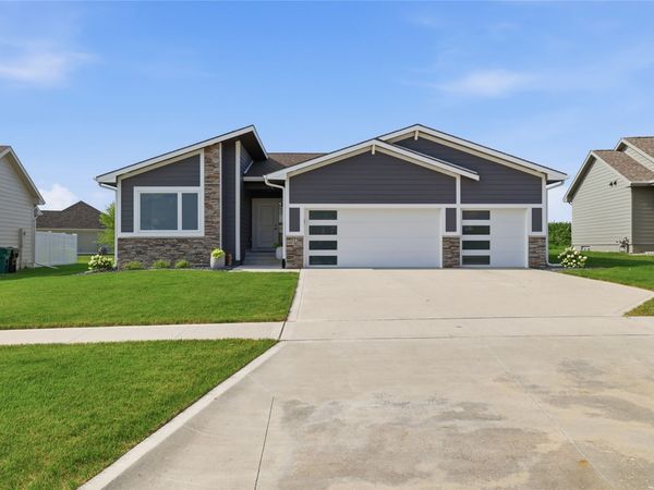 312 NE 62nd Street, Ankeny, IA 50021