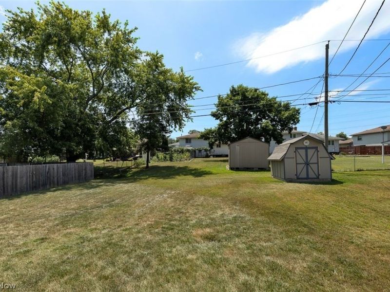 2211 Camelot Drive , Parma, OH 44134 Photo 30