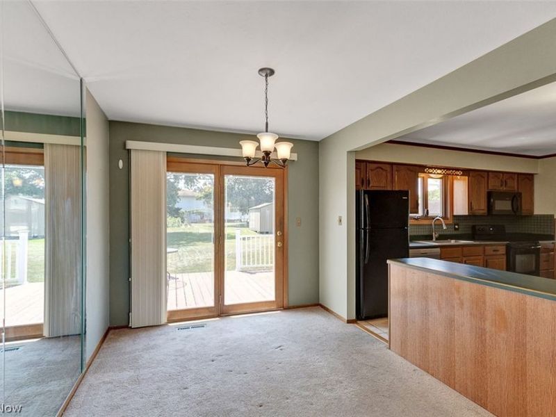 2211 Camelot Drive , Parma, OH 44134 Photo 6