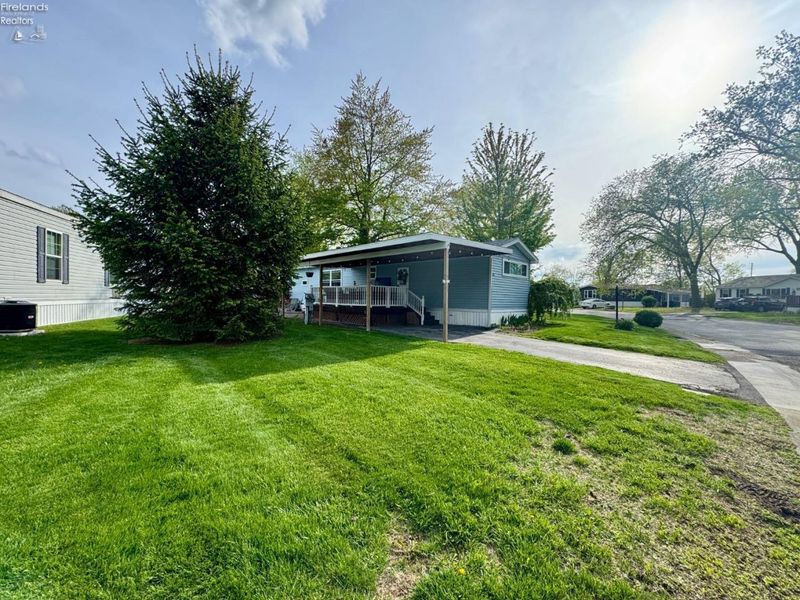 115 Driftwood Drive, Port Clinton, OH 43452 Photo 2