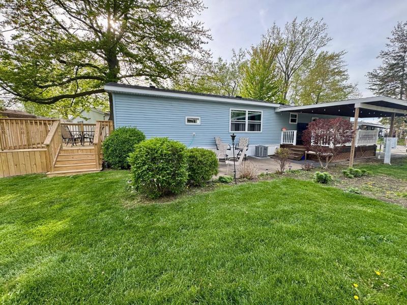 115 Driftwood Drive, Port Clinton, OH 43452 Photo 3
