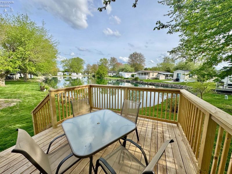 115 Driftwood Drive, Port Clinton, OH 43452 Photo 4