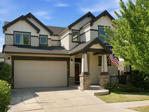 61202 Dayspring Drive, Bend, OR 97702