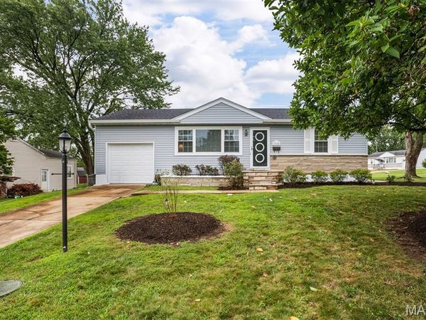 7660 General Sheridan Lane, Affton, MO 63123