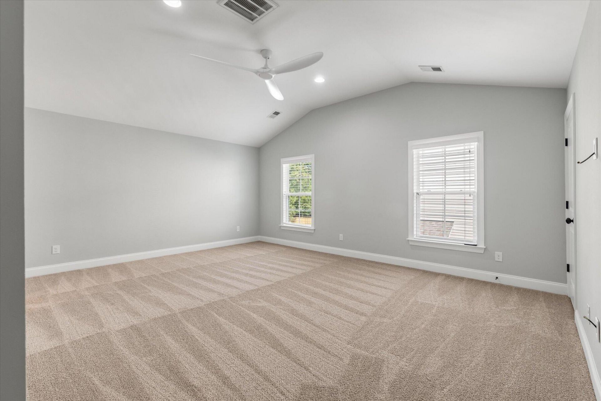 217 Gazania Way Photo 33