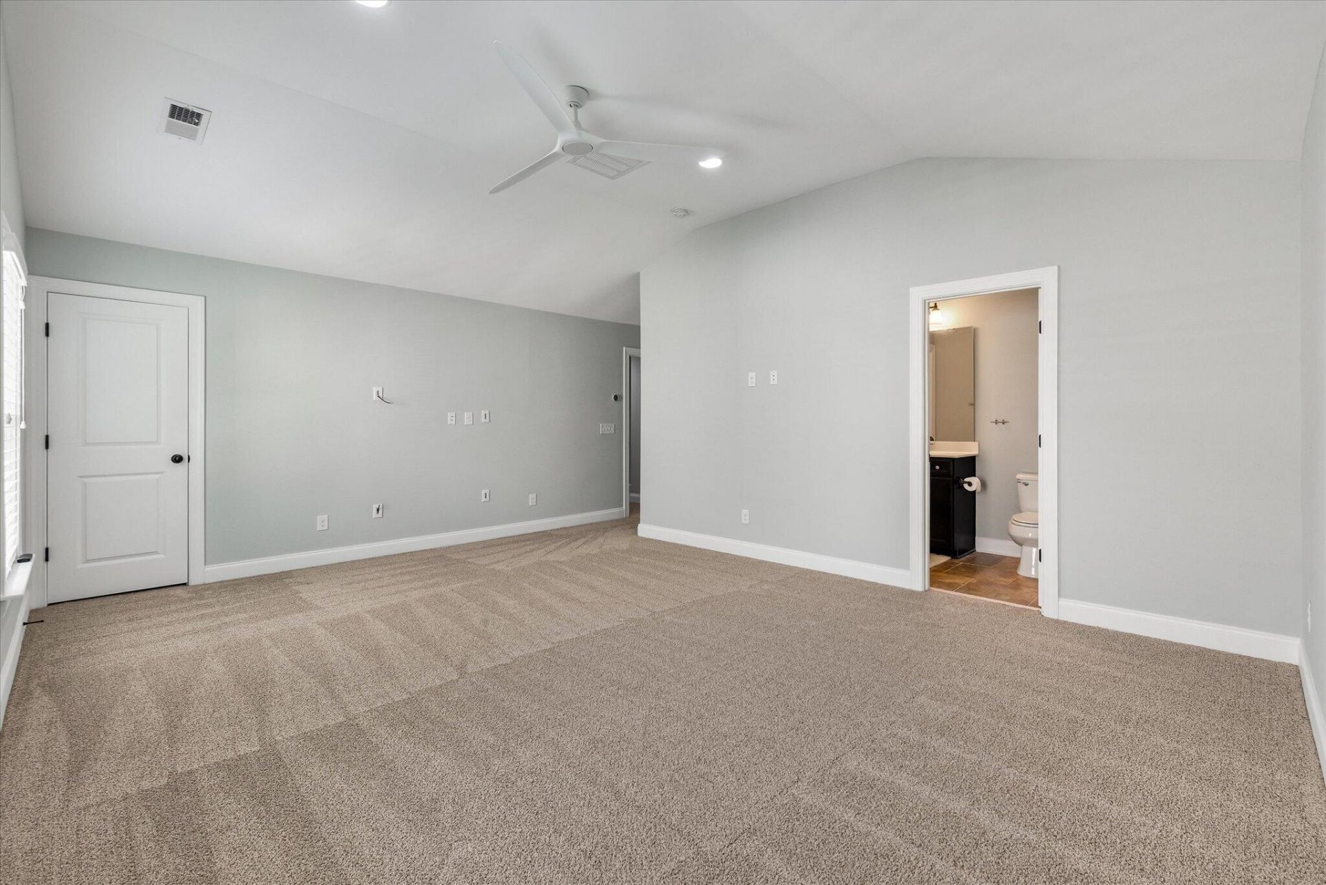 217 Gazania Way Photo 34