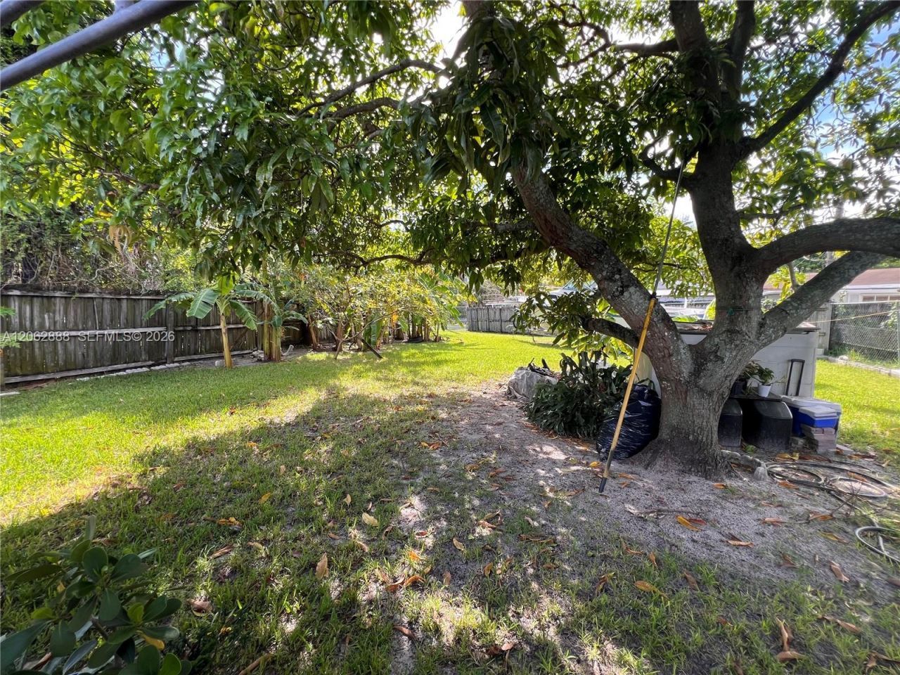 12510 W Golf Dr , Miami, FL 33167 Photo