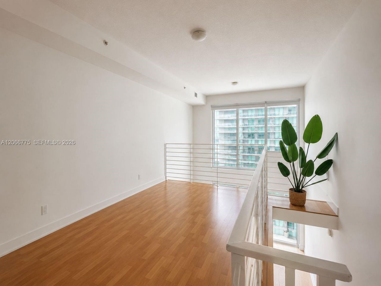 60 SW 13 St , Unit 2220, Miami, FL 33130 Photo