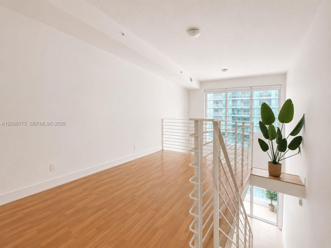 60 SW 13 St , Unit 2220, Miami, FL 33130 Photo