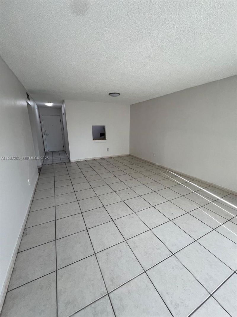7830 Camino Real, Unit 308, Miami, FL 33143 Photo