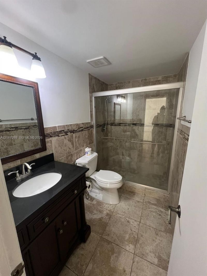 7830 Camino Real, Unit 308, Miami, FL 33143 Photo