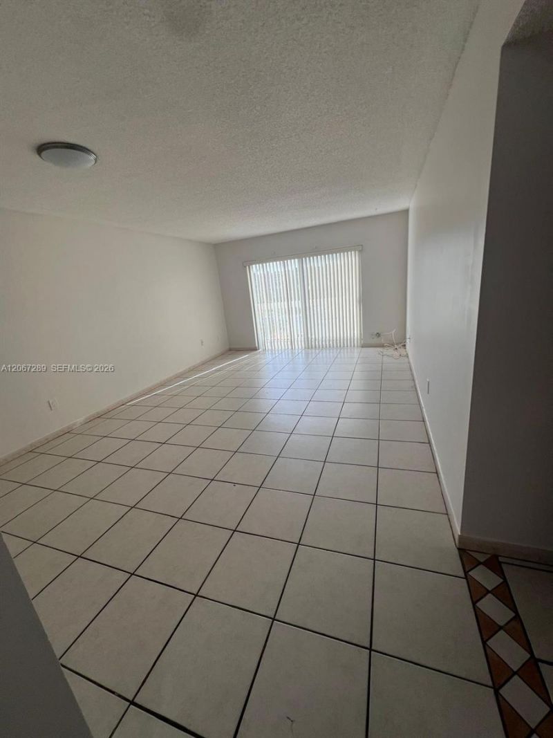 7830 Camino Real, Unit 308, Miami, FL 33143 Photo