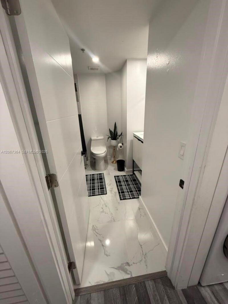 9340 Fontainebleau Blvd , Unit W507, Miami, FL 33172 Photo