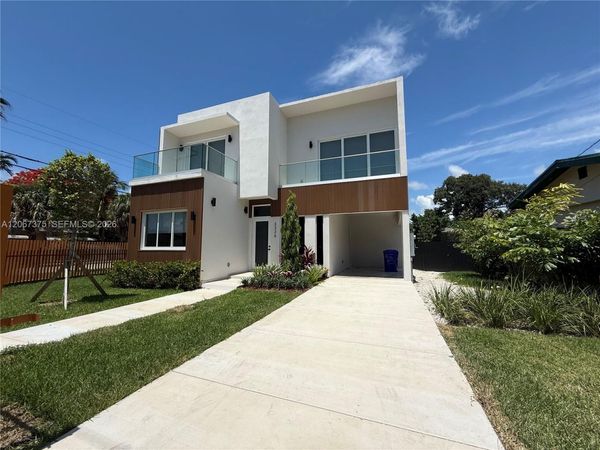 3326 Elizabeth St , Miami, FL 33133