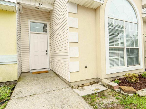 1356 Redwood Ln, Gulf Breeze, FL 32563