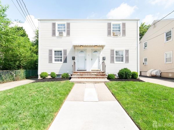 11 Mayfield Place, Metuchen, NJ 08840