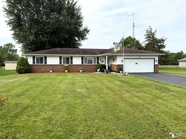 1255 Sterns Road, Erie, MI 48133