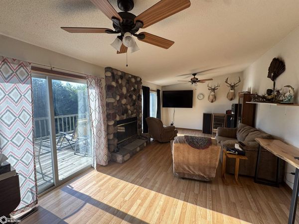14988 Beaverdale Road, Unit 2, Danville, IA 52623