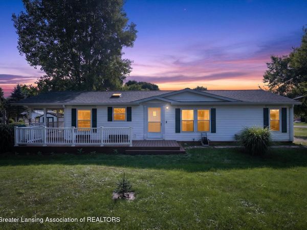 3280 Carlton Boulevard, Jackson, MI 49203