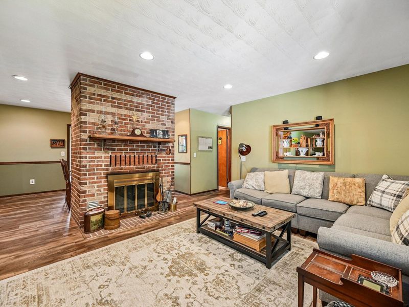 8089 York Road SW, Pataskala, OH 43062 Photo 7