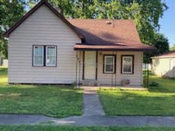 307 E Chestnut Street , Allerton, IL 61810