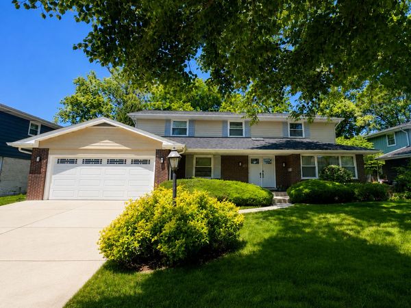 2736 Covert Road, Glenview, IL 60025