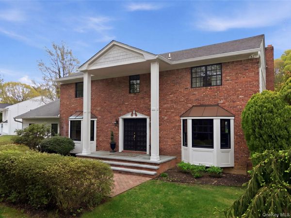 21 Sleepy Lane , Melville, NY 11747