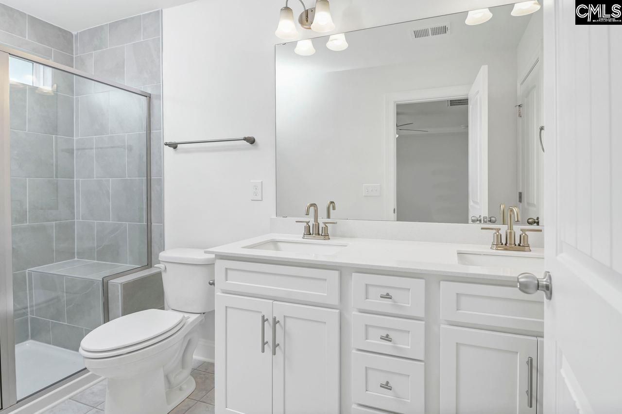 513 Adelaide Court  Photo 17