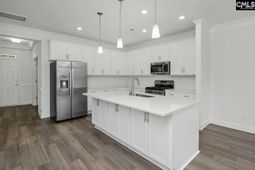 513 Adelaide Court  photo 4