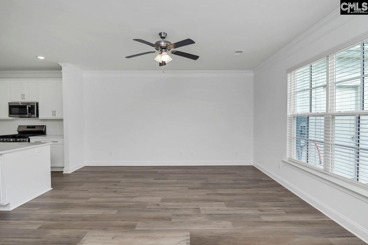513 Adelaide Court  Photo 9