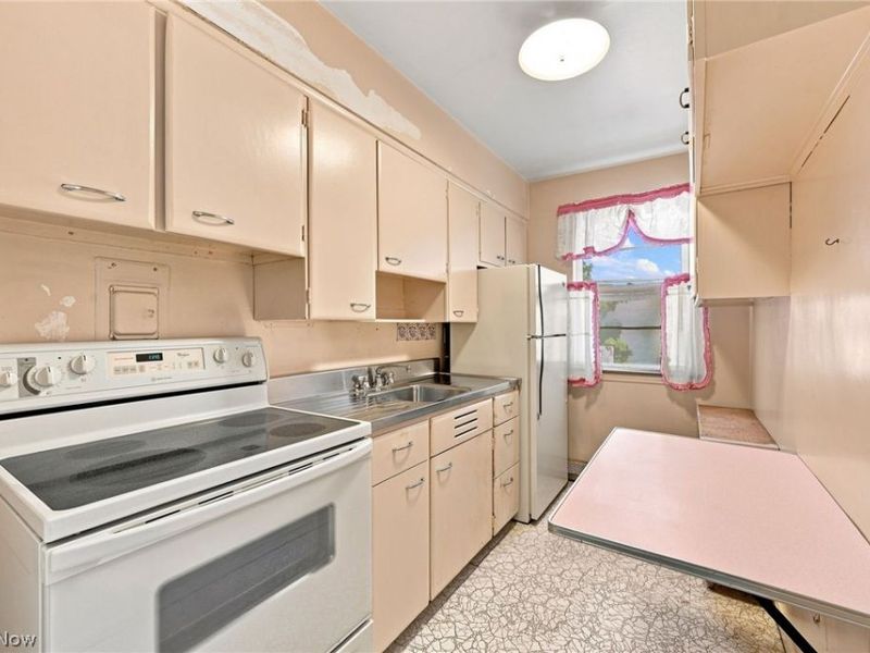 13793 Cedar Road , Unit 103C, South Euclid, OH 44118 Photo 6