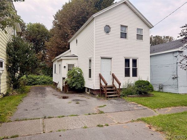 12 Porter Street , Oswego, NY 13126