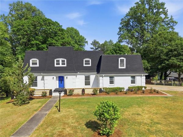 492 S Susan Creek Drive , Stone Mountain, GA 30083