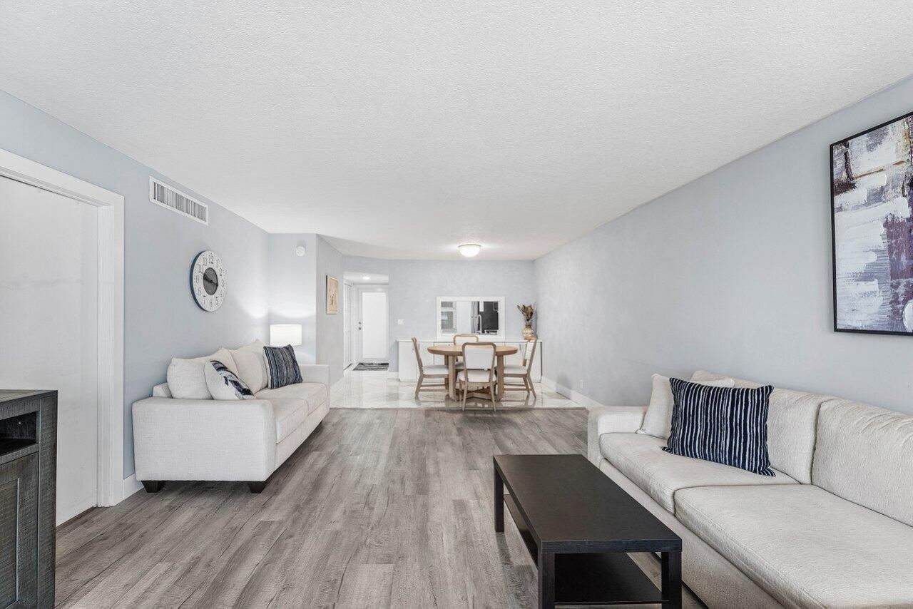 910 Dogwood Drive, Unit 444, Delray Beach, FL 33483 Photo