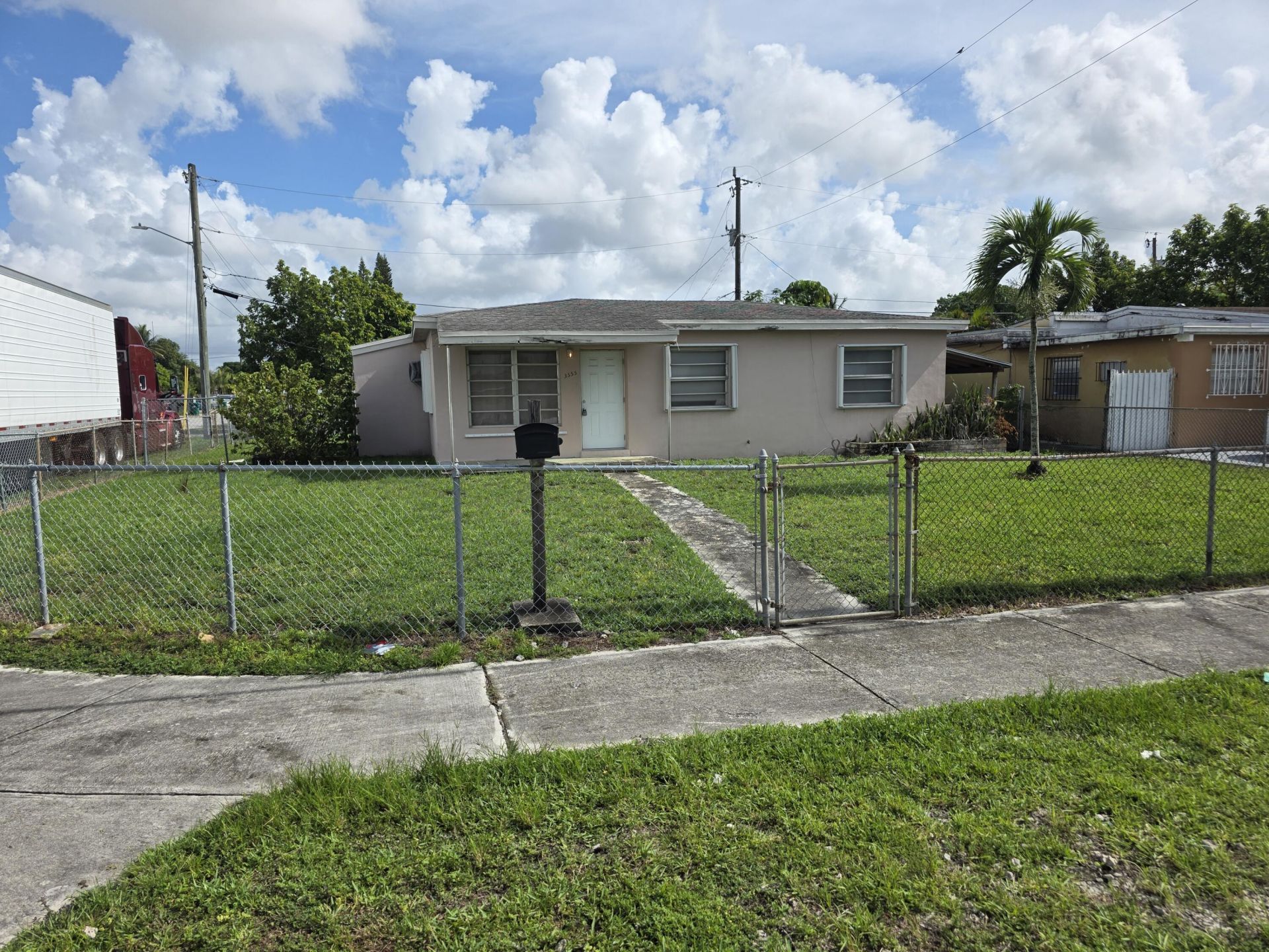 3555 NW 95th Street, Miami, FL 33147 Photo