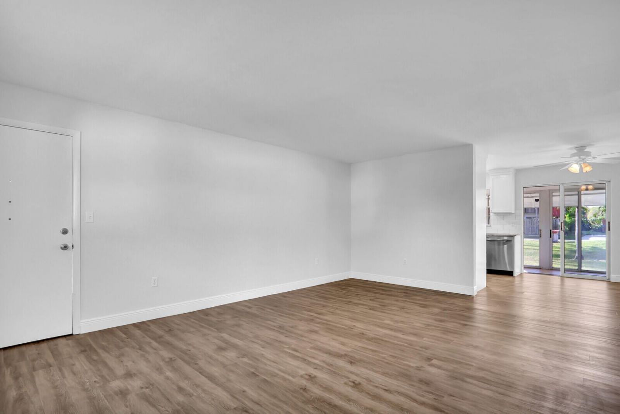 3210 Meridian Way S, Unit 11, Palm Beach Gardens, FL 33410 Photo